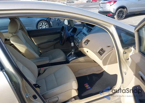 2008 Honda Civic Lx z USA, uszkodzony, nr VIN 1HGFA16558L026721